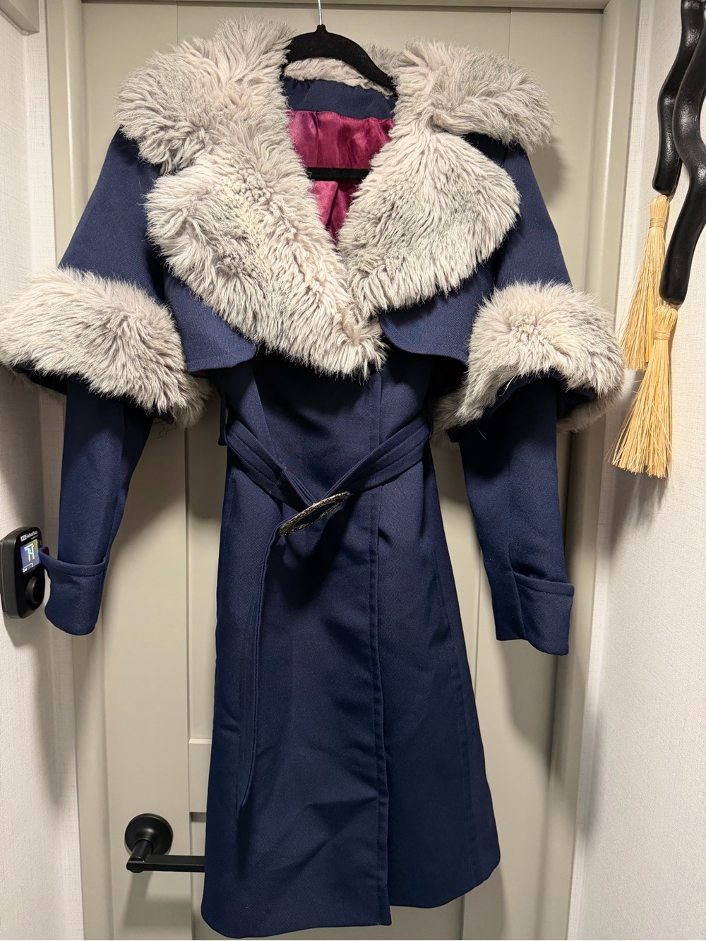 Vintage Juli de Roma Navy navy blue Coat with Faux Fur Trim